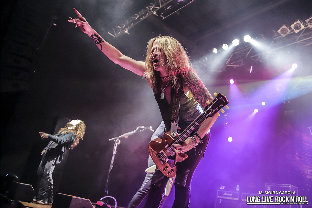 18_thedeaddaisies